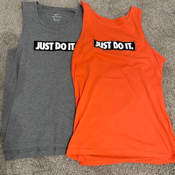 2 Men’s Nike cotton muscle shirts
